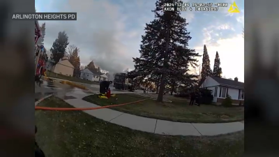 Dramatic video shows Arlington Heights garbage truck explosion