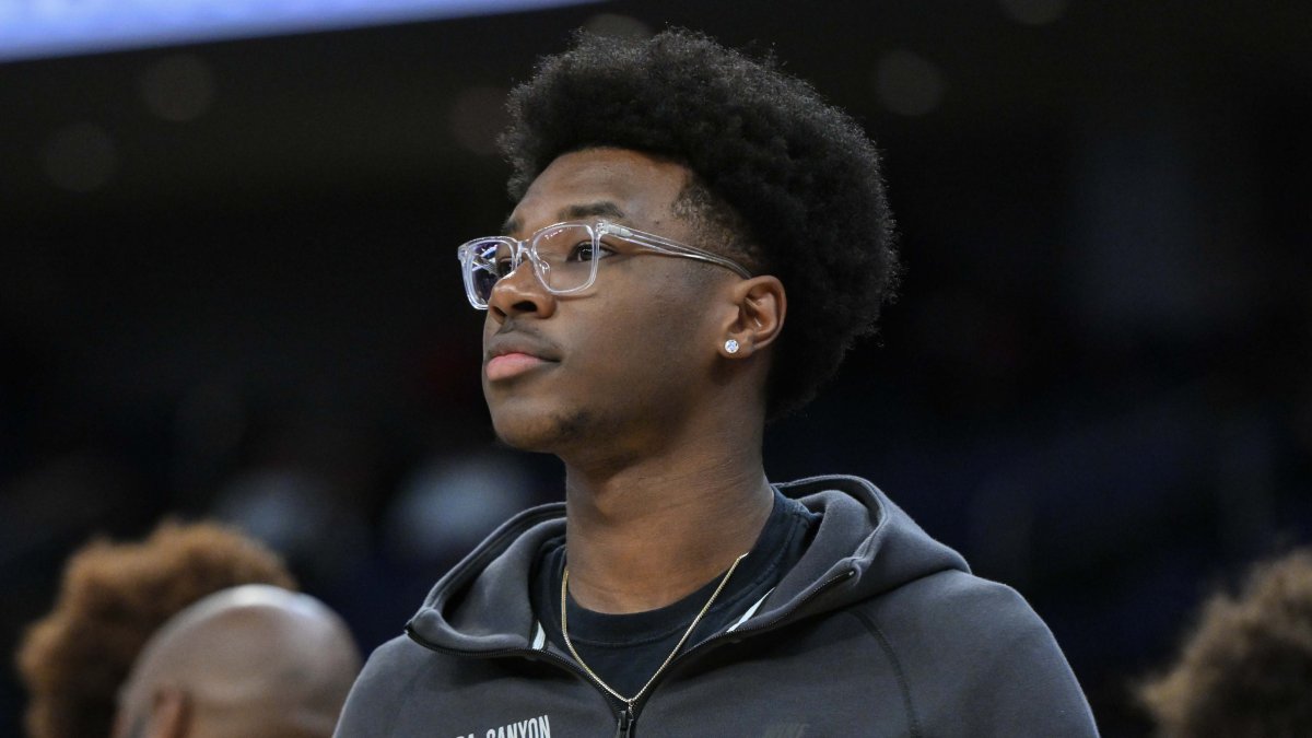 LeBron James’ youngest son Bryce commits to play for Arizona – NBC New York