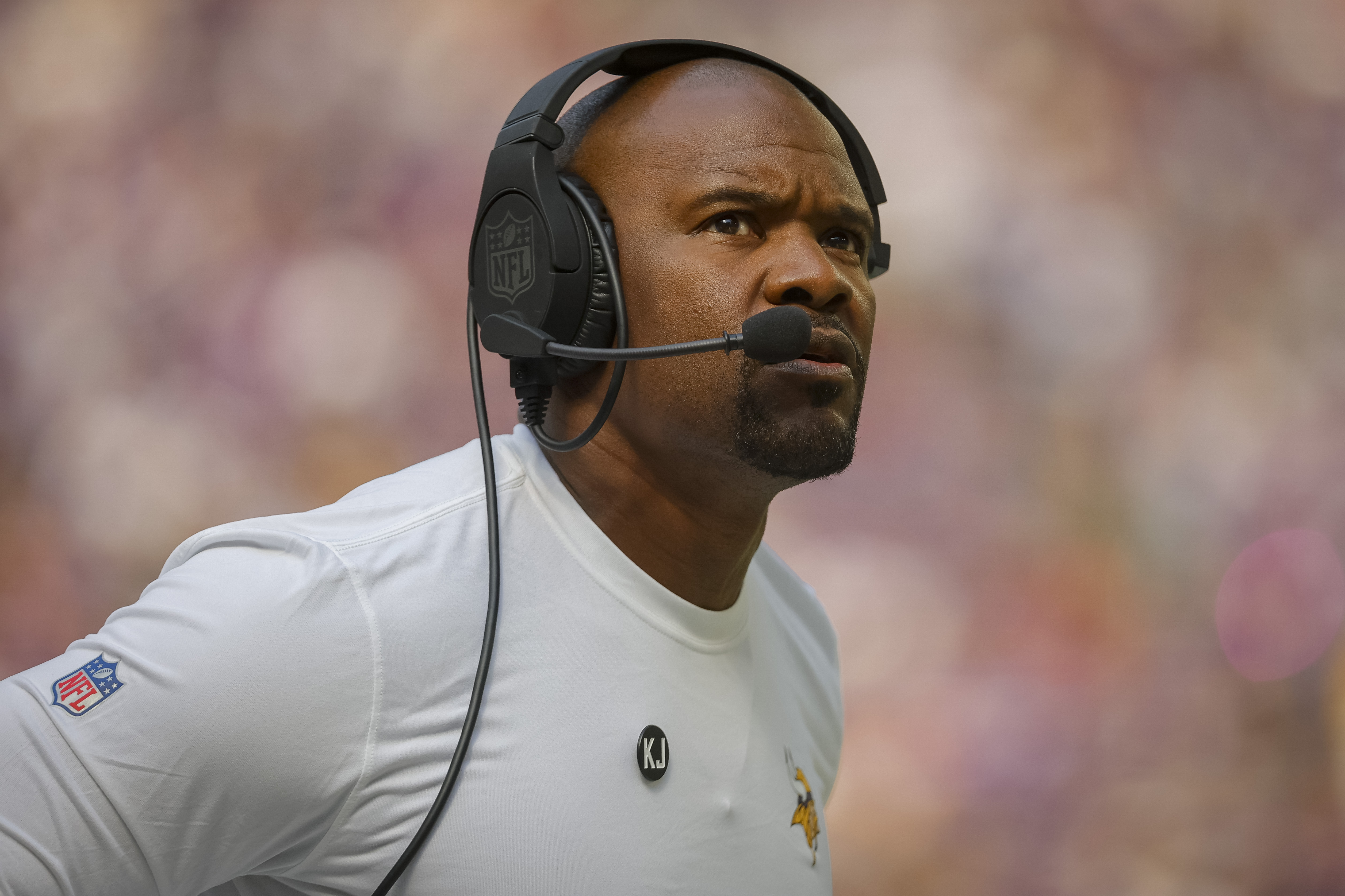Jets interview Vikings defensive coordinator Brian Flores for his or her head teaching job Jets interview Vikings defensive coordinator Brian Flores for his or her head teaching job