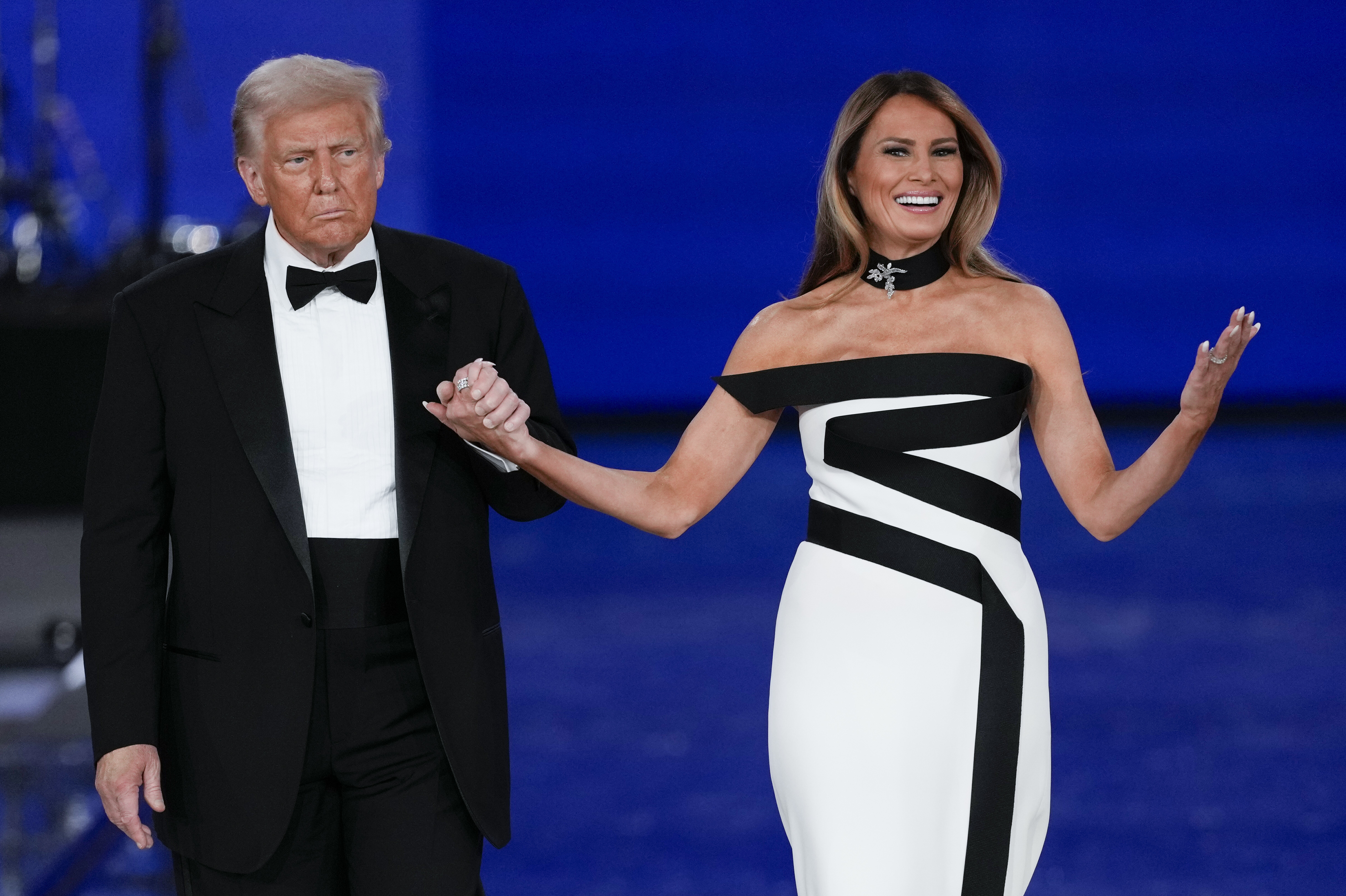 melania trump ball gown