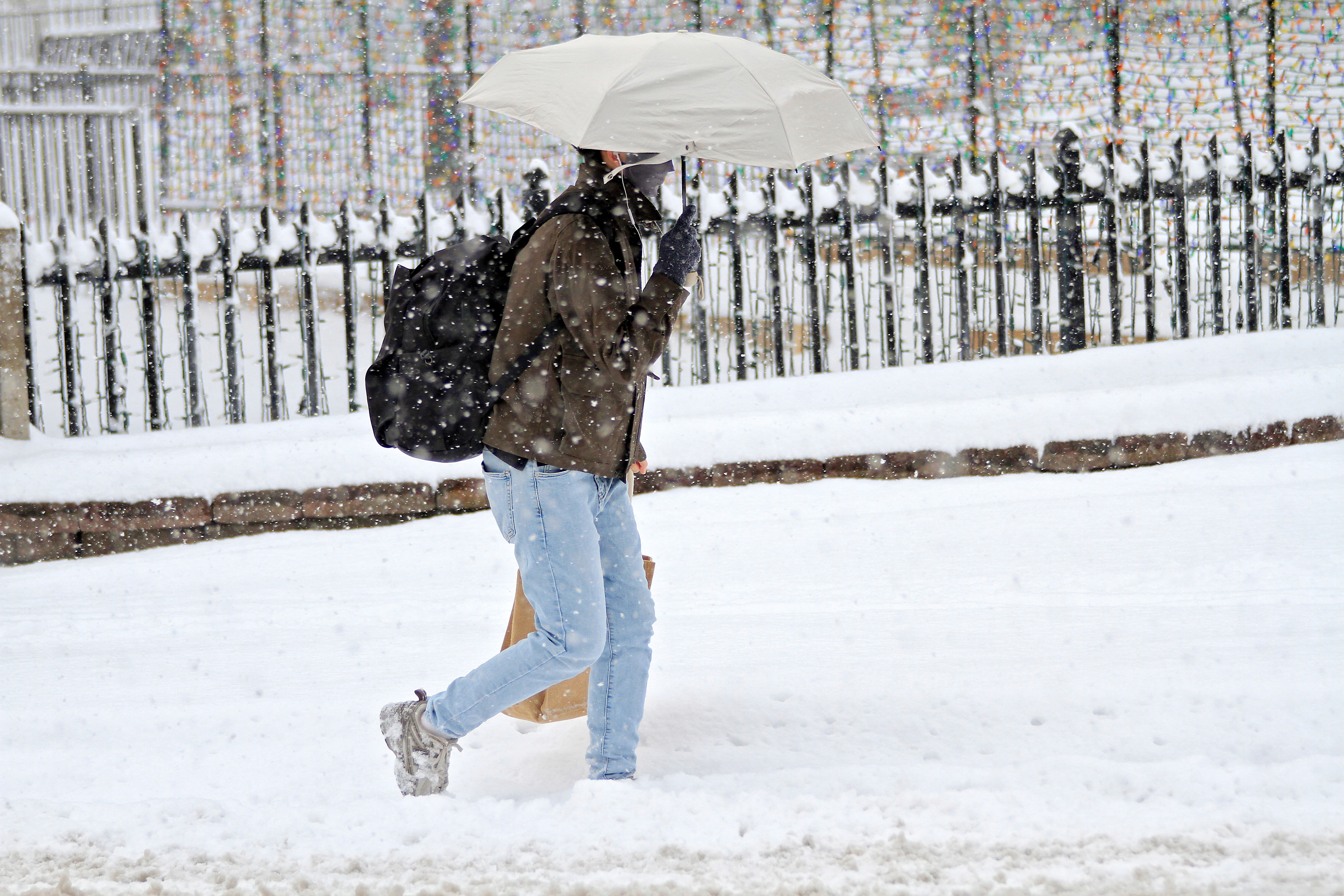 Heaviest snowfall in a decade in some areas as winter storm threatens US Heaviest snowfall in a decade in some areas as winter storm threatens US