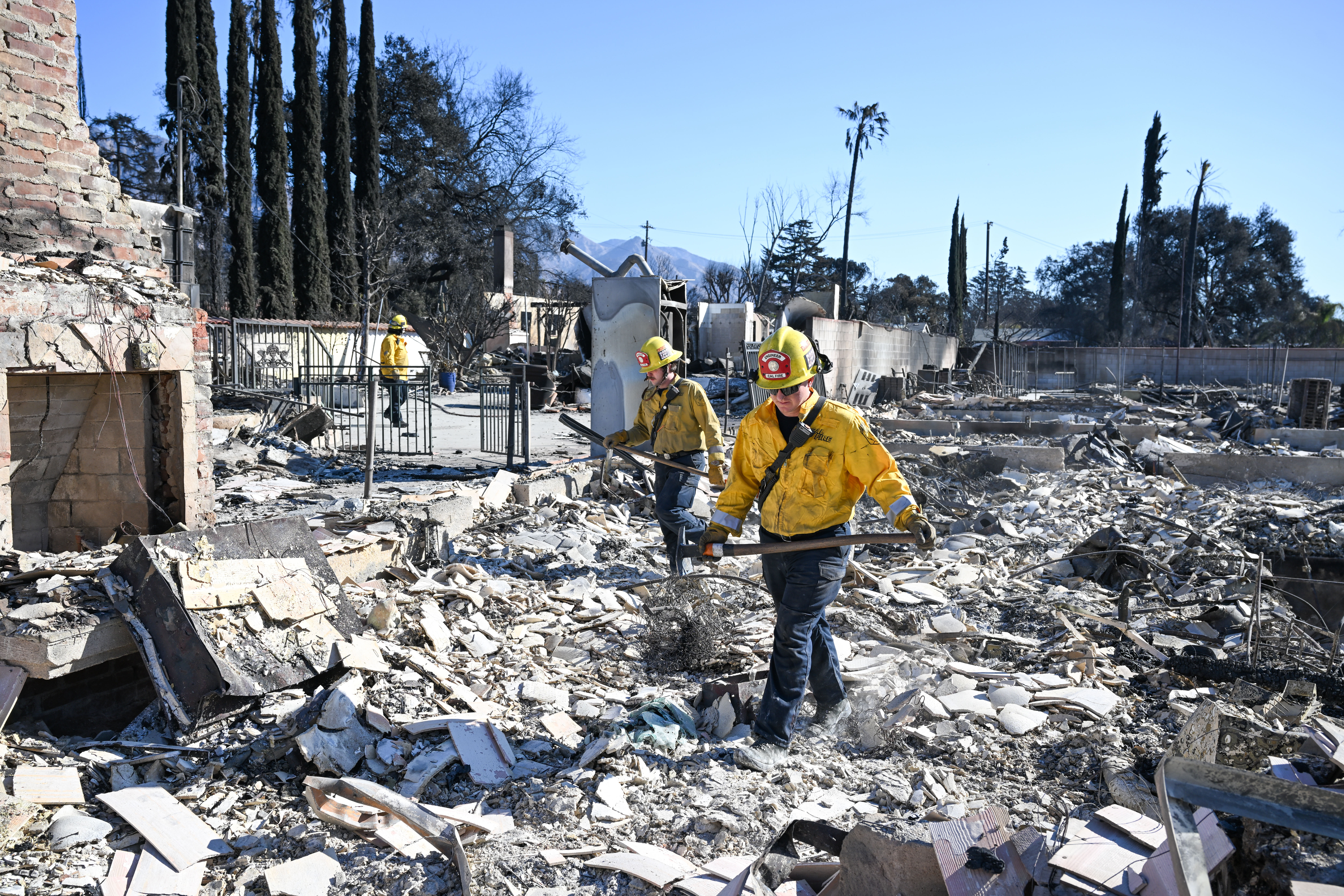 Newsom reaches cope with banks for wildfire-related mortgage reduction Newsom reaches cope with banks for wildfire-related mortgage reduction