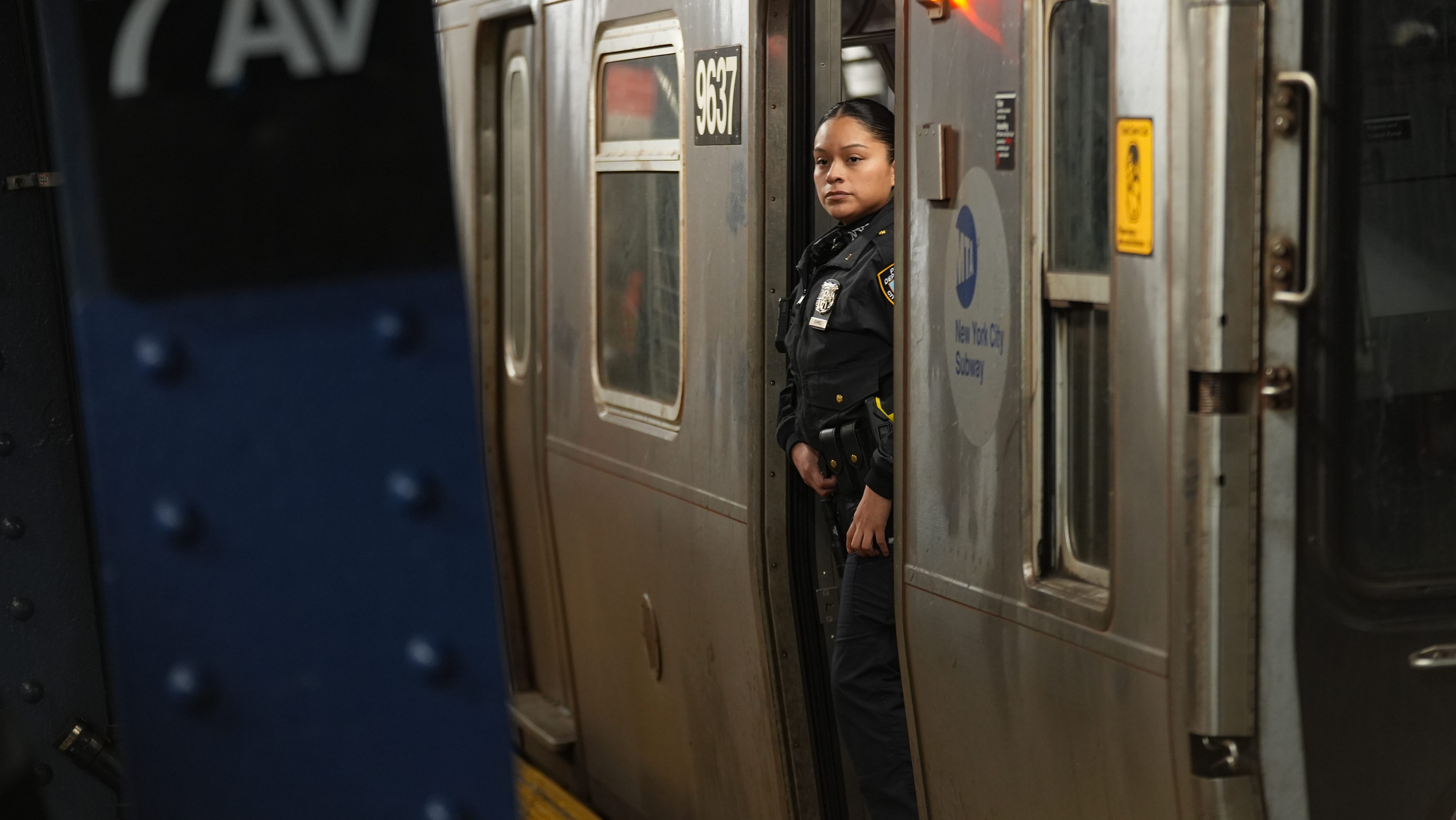 NYPD beginning first wave of in a single day subway patrols as a part of Hochul security plan NYPD beginning first wave of in a single day subway patrols as a part of Hochul security plan