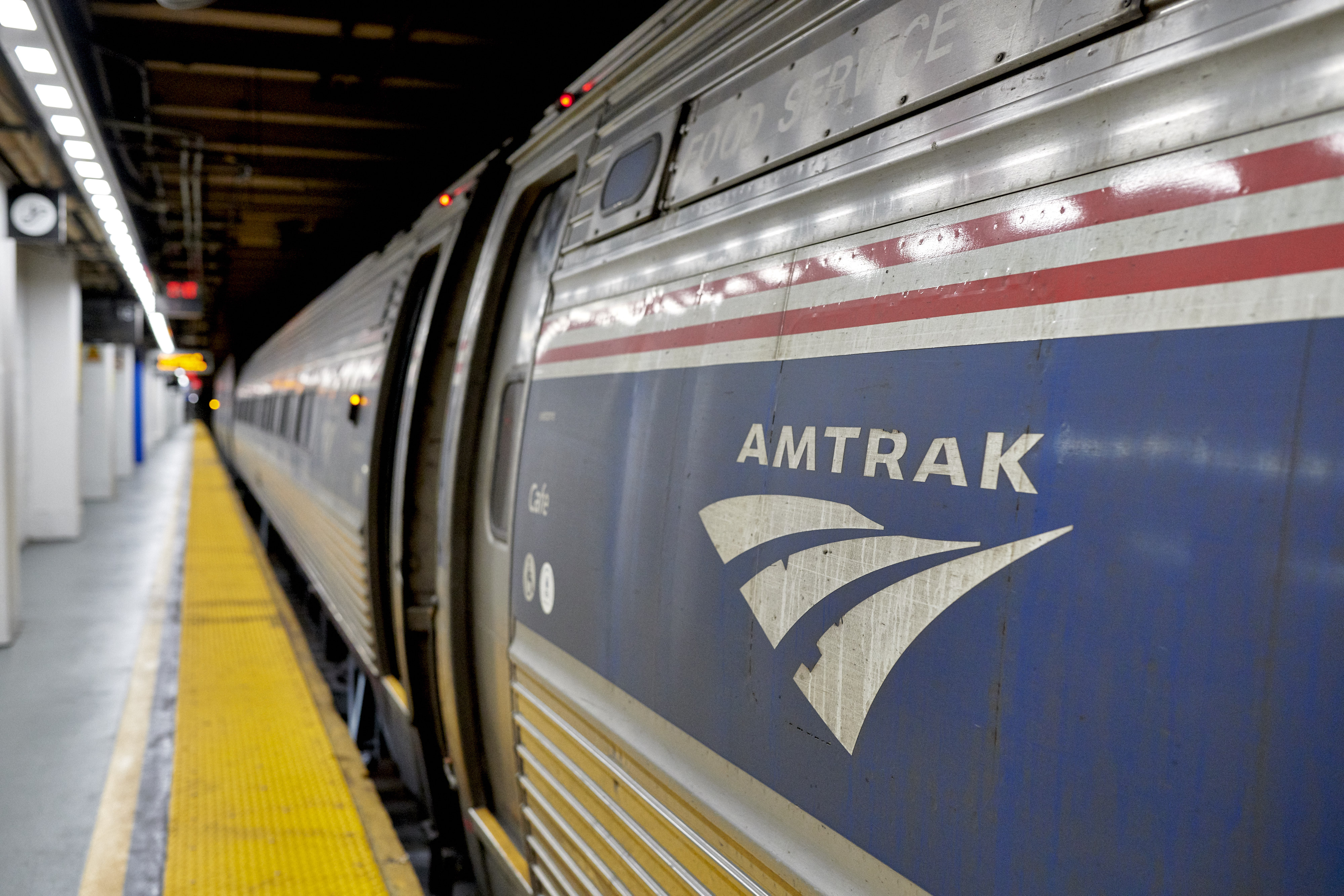 NJ Transit service at Penn Station suspended after Amtrak sign points NJ Transit service at Penn Station suspended after Amtrak sign points
