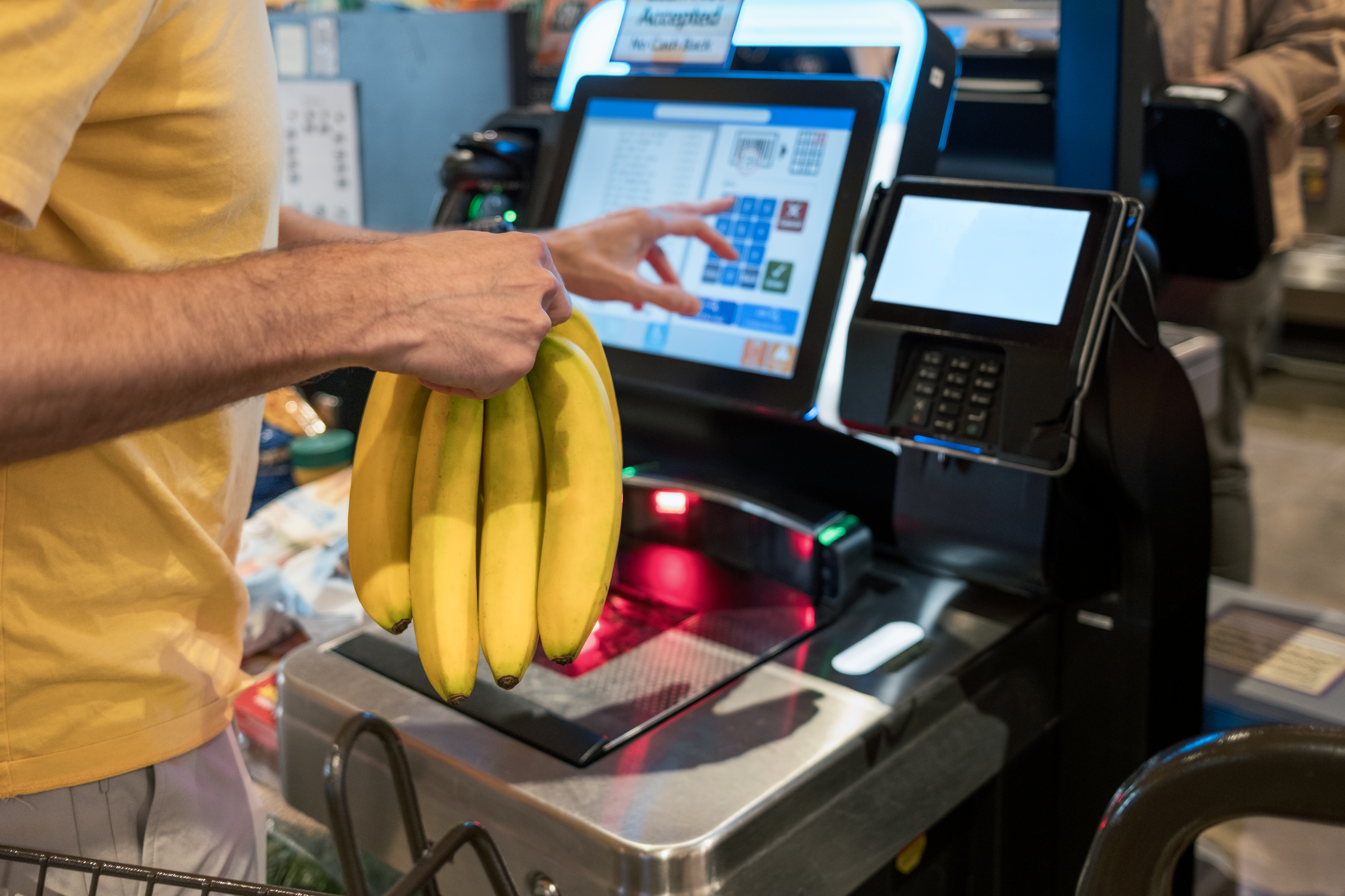 NYC Council bill would set 15-item limit on self-checkout