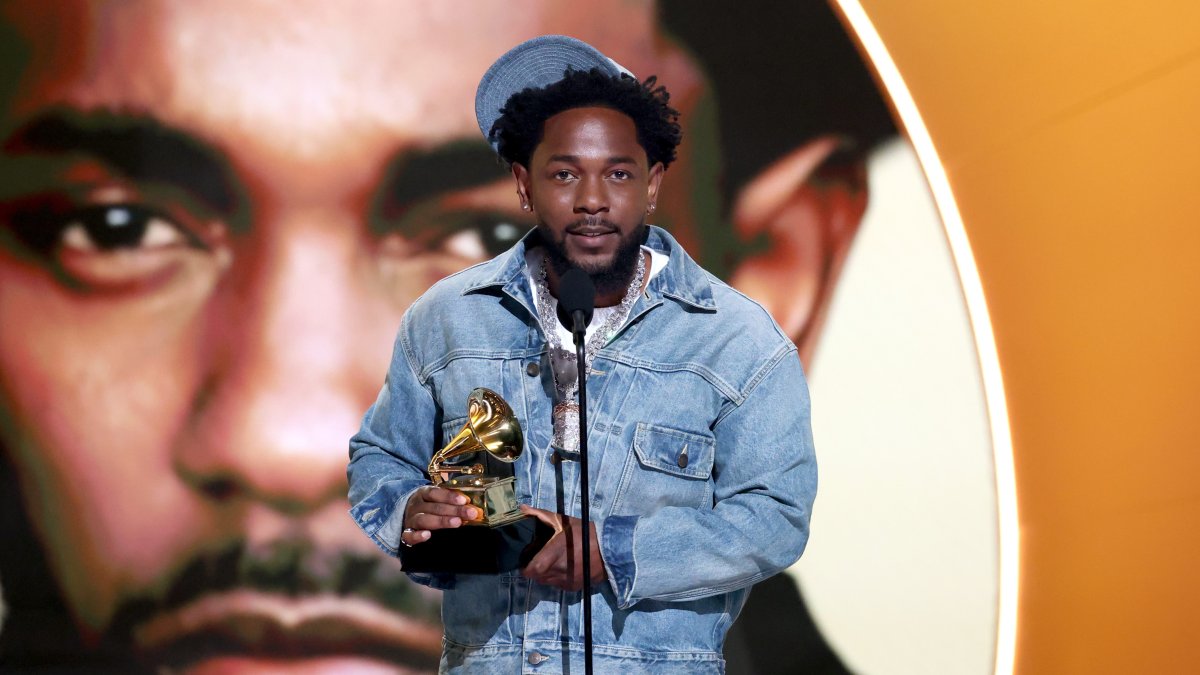 featured image thumbnail for post Kendrick Lamars Not Like Us wins song, record of the year at 2025 Grammys