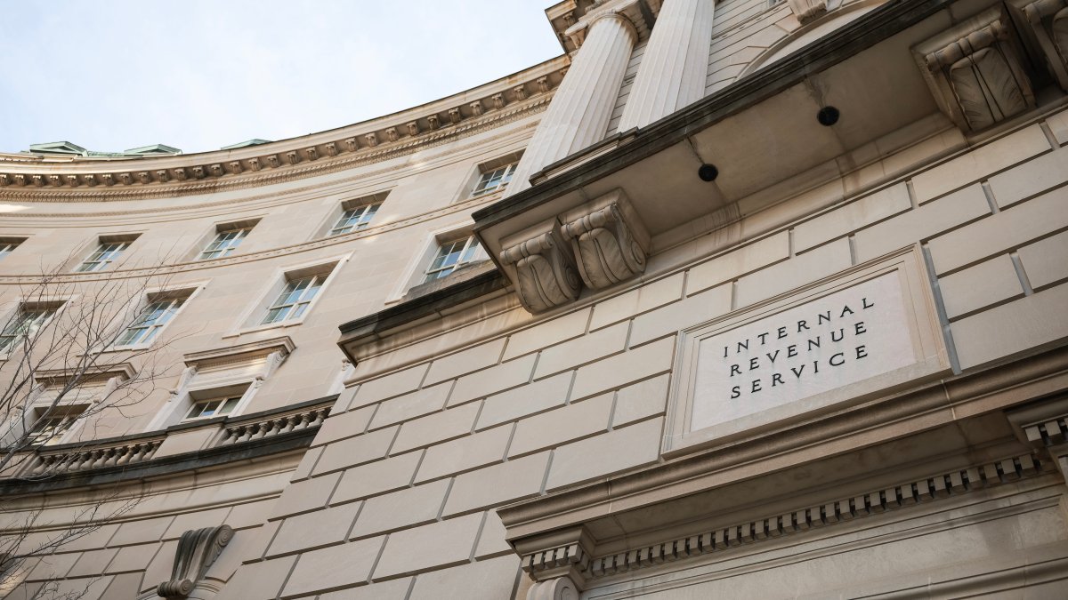 IRS to lay off thousands of workers in the middle of tax season – NBC ...