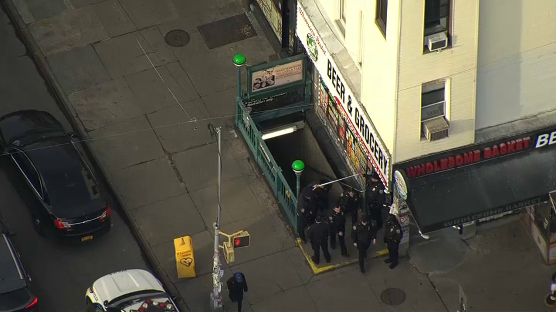 Subway rider bitten and stabbed on L prepare in Brooklyn: Police Subway rider bitten and stabbed on L prepare in Brooklyn: Police