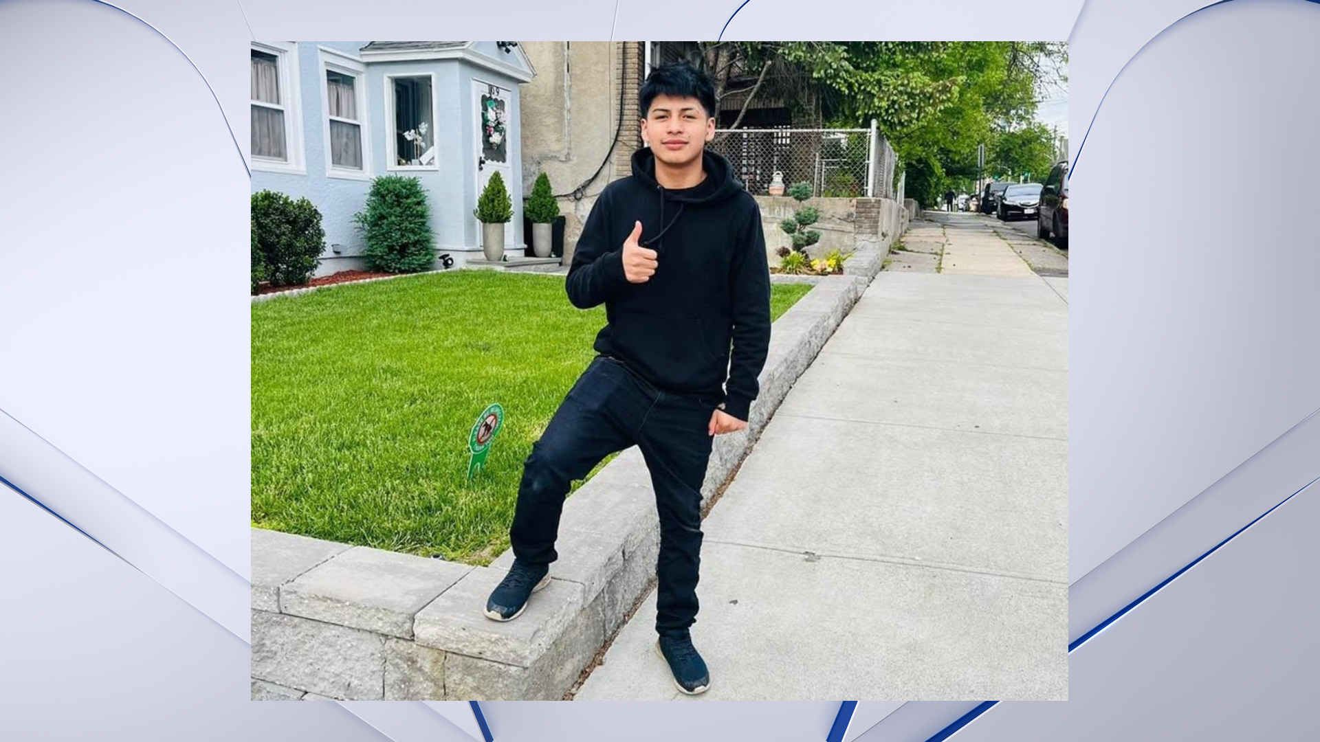 15-year-old boy discovered lifeless on aspect of street in New Rochelle, police say 15-year-old boy discovered lifeless on aspect of street in New Rochelle, police say