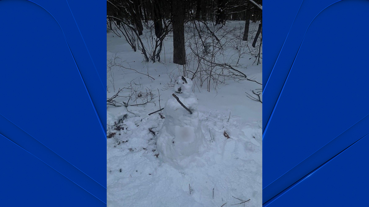 Police investigating after snowman with anti-Semitic symbols is present in Connecticut Police investigating after snowman with anti-Semitic symbols is present in Connecticut