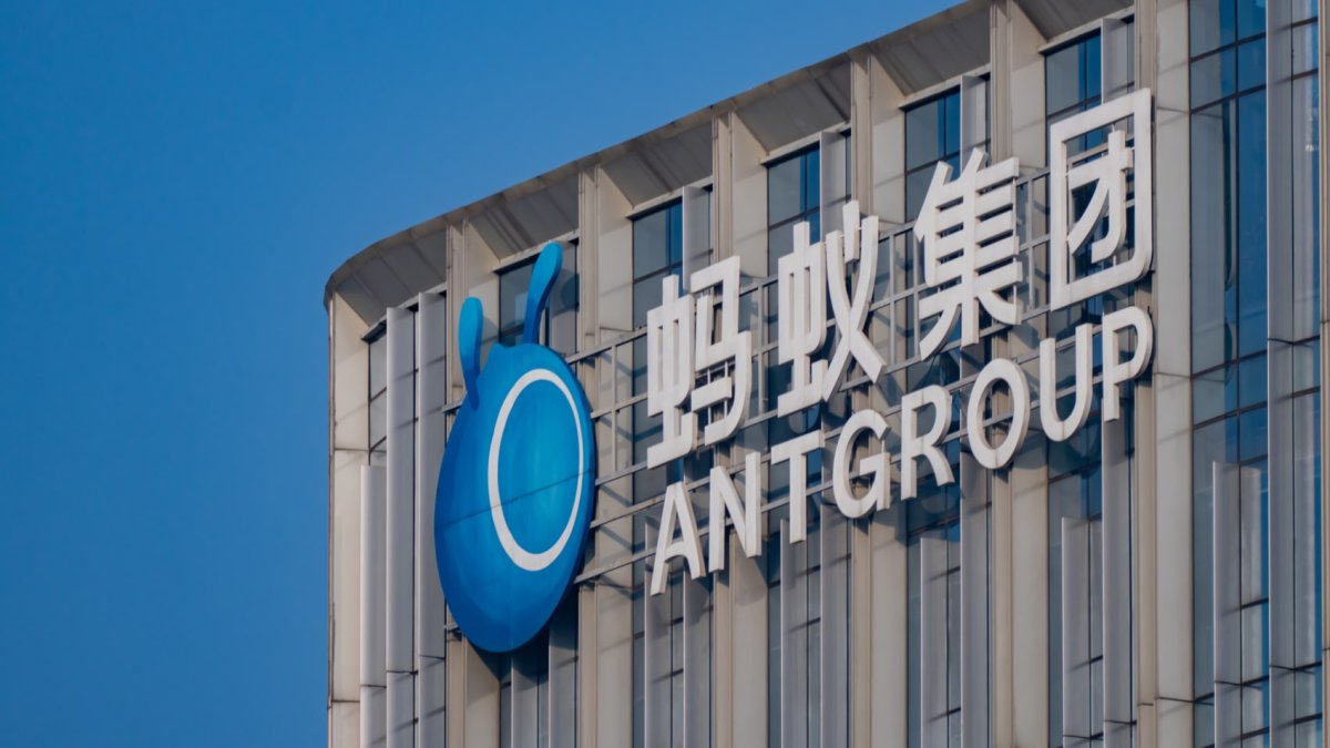 Alibaba-affiliate Ant combines Chinese and U.S. chips to slash AI ...