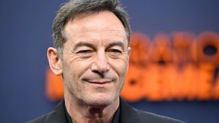 [CNBC] ‘White Lotus’ star Jason Isaacs isn’t in it for the money: ‘It can’t be that important to me’