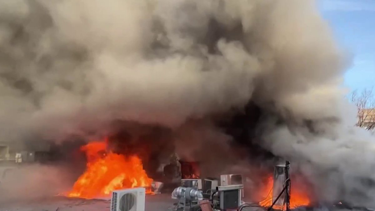 Fire tears through businesses along Bronx street – NBC New York