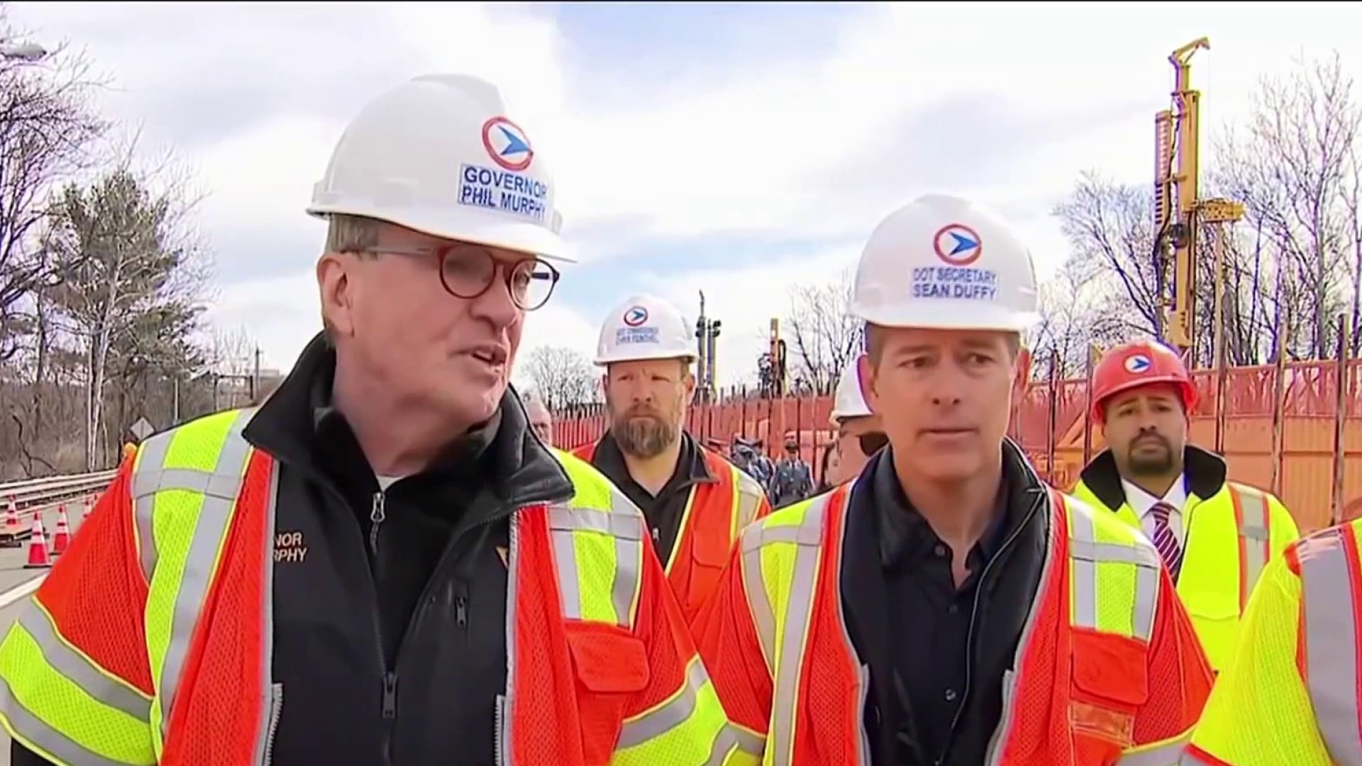 Trump’s transportation secretary calls NYC subways a s–thole throughout go to to NJ I-80 sinkholes Trump’s transportation secretary calls NYC subways a s–thole throughout go to to NJ I-80 sinkholes