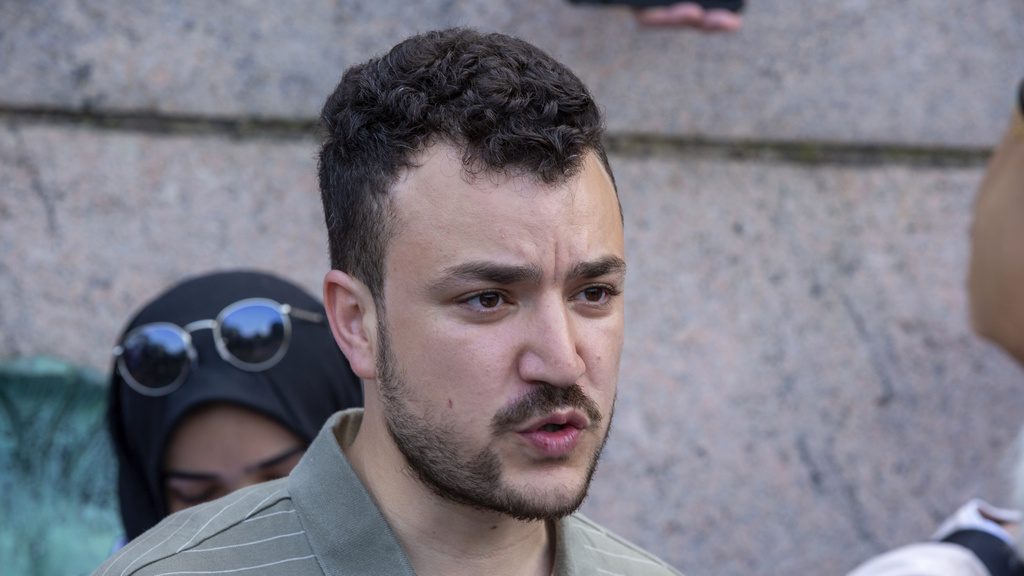 ICE arrests Palestinian activist who helped lead Columbia College protests, his lawyer says ICE arrests Palestinian activist who helped lead Columbia College protests, his lawyer says