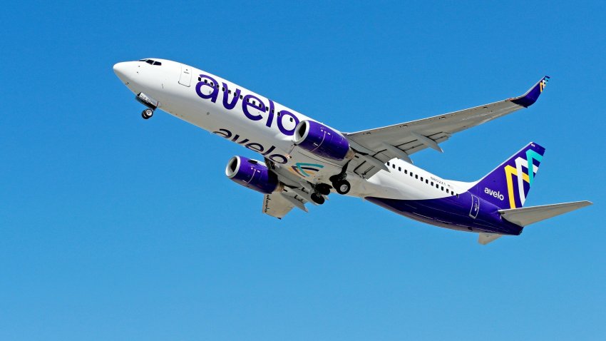 Avelo Airlines flight Logo