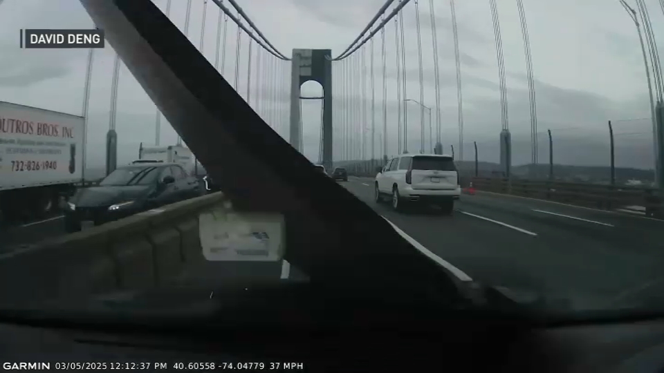 Verrazzano Bridge crash: flying board into windshield caught on camera