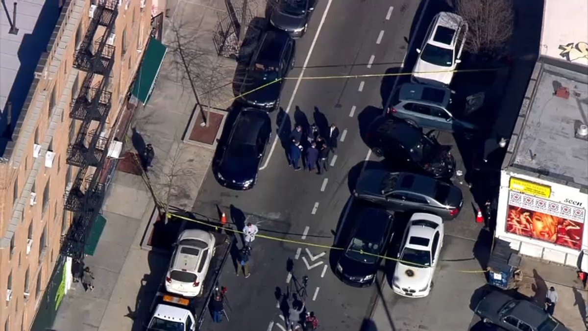 Brooklyn shooting: Man killed after shot in head in Williamsburg – NBC ...