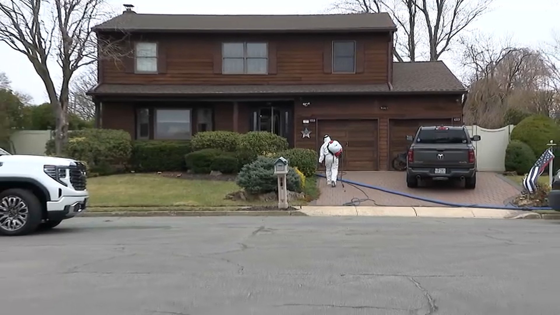 Son who allegedly killed father in brutal LI assault enters not-guilty madness plea Son who allegedly killed father in brutal LI assault enters not-guilty madness plea