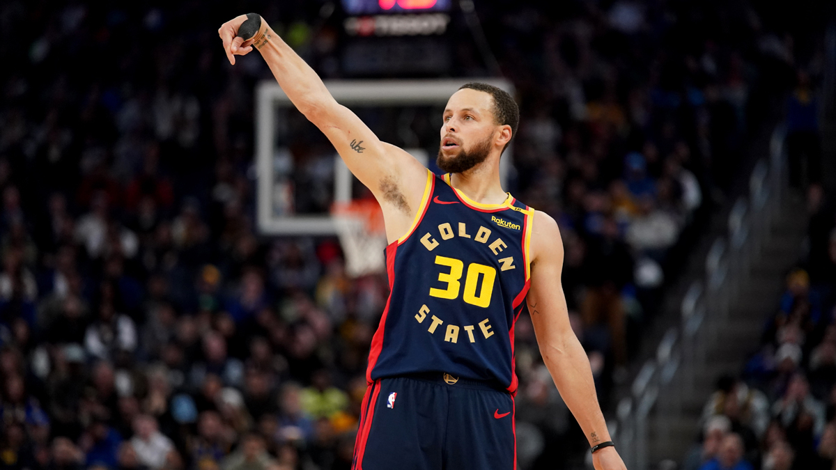 Steph Curry reaches 4,000 NBA 3-pointers in Warriors vs. Kings game ...