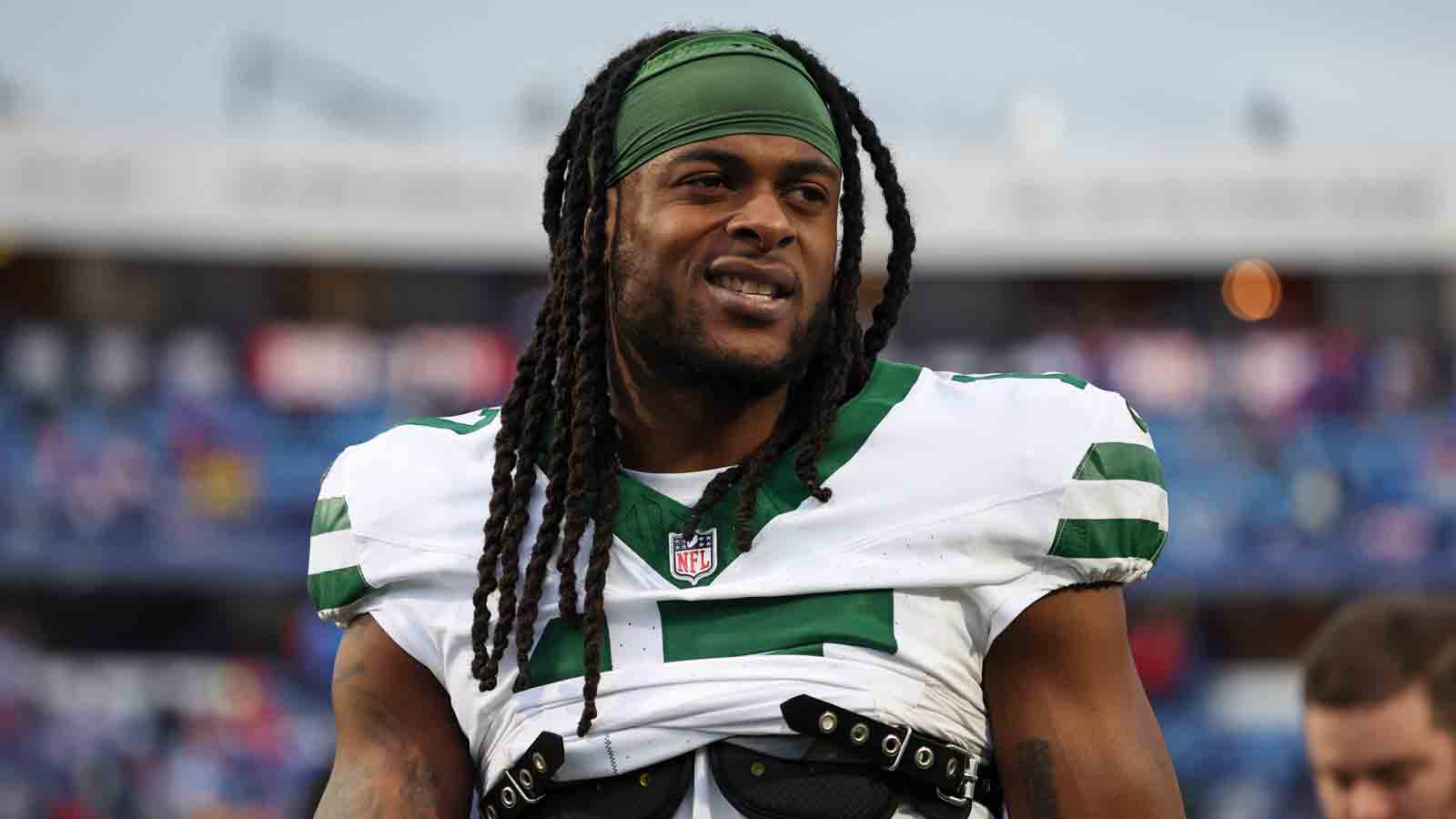 Davante Adams agrees to two-year take care of Los Angeles Rams