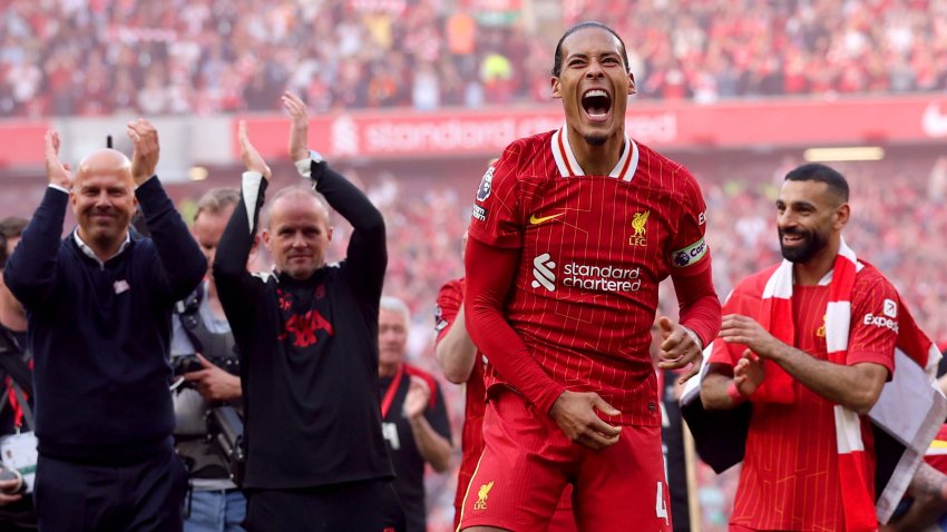 Virgil van Dijk of Liverpool celebrates