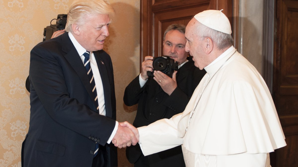 Cincinnatians Gather for Pope Francis Congress Address Tribute