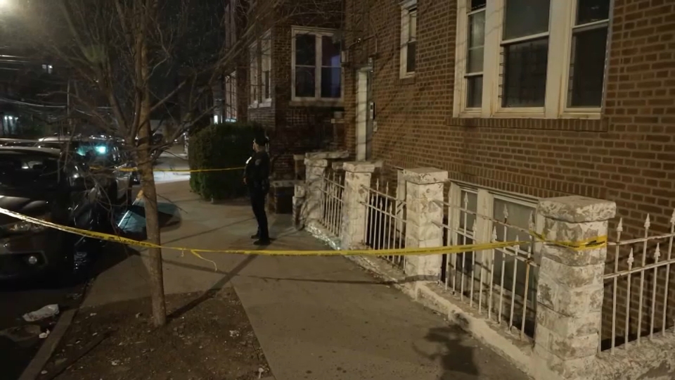 4-year-old alone for days with corpses of mother, brother in Bronx dwelling earlier than assist got here: sources 4-year-old alone for days with corpses of mother, brother in Bronx dwelling earlier than assist got here: sources
