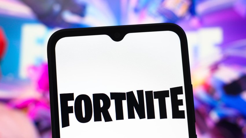 [CNBC] Fortnite approved by Apple, returns to U.S. App Store 5 years after removal