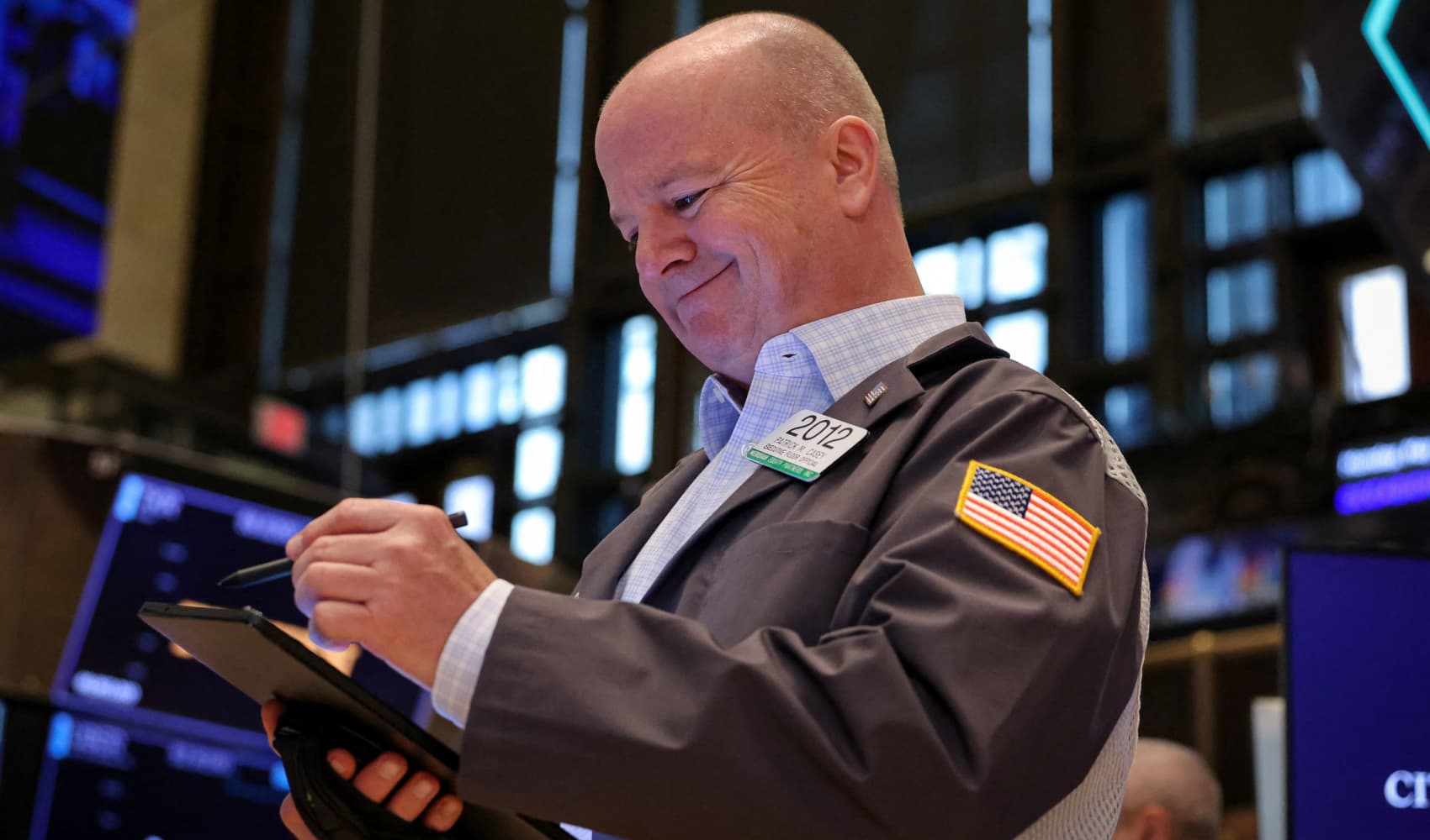 Stock futures rise as S&P 500 tries to extend rally to five days: Live updates