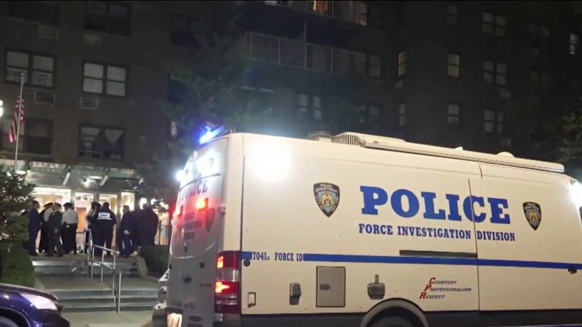 NYPD officer shoots man allegedly holding mother at knifepoint in Bronx ...