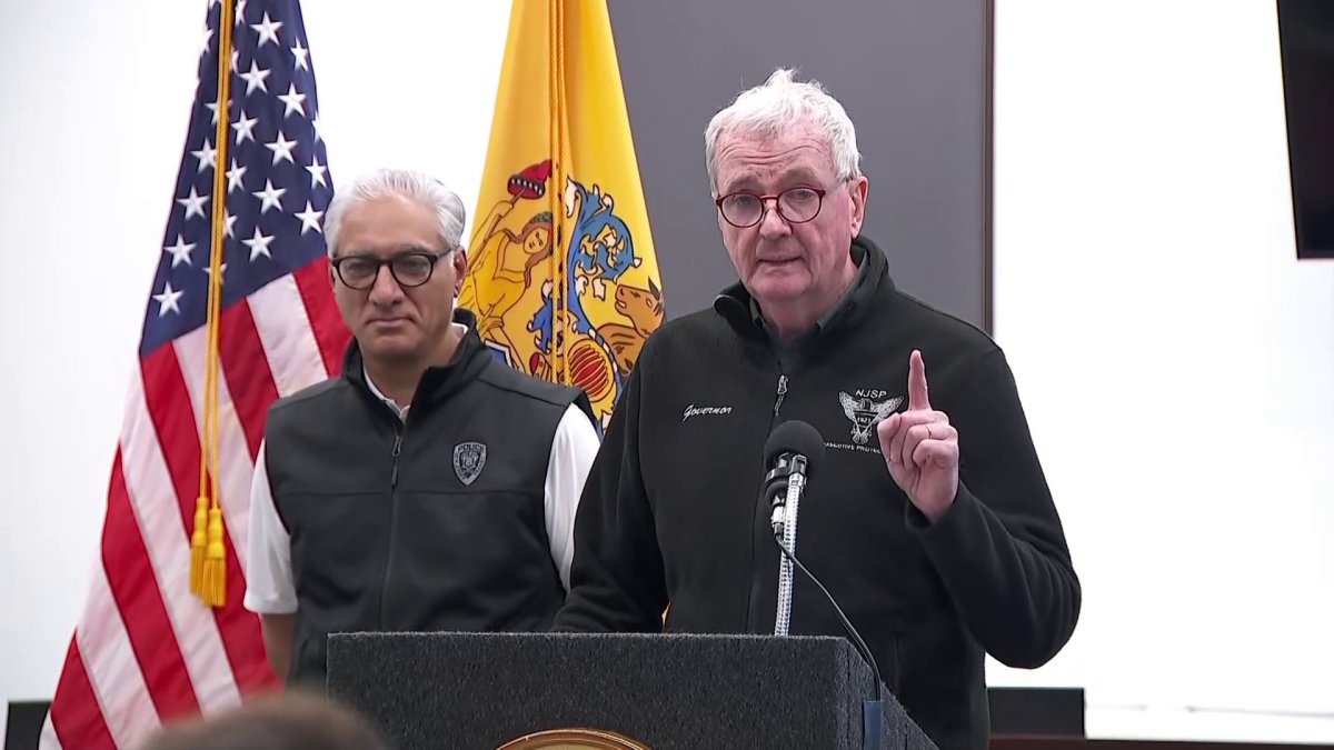 NJ governor announces deal with union to end rail strike