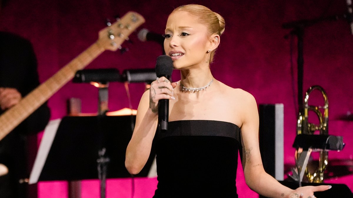 Ariana Grande Teases Music Return, Mini-Tour Possible