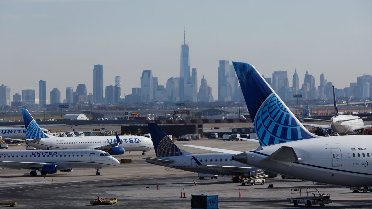 Here's why United Airlines' CEO says the company is canceling 35 roundtrips flights a day at Newark