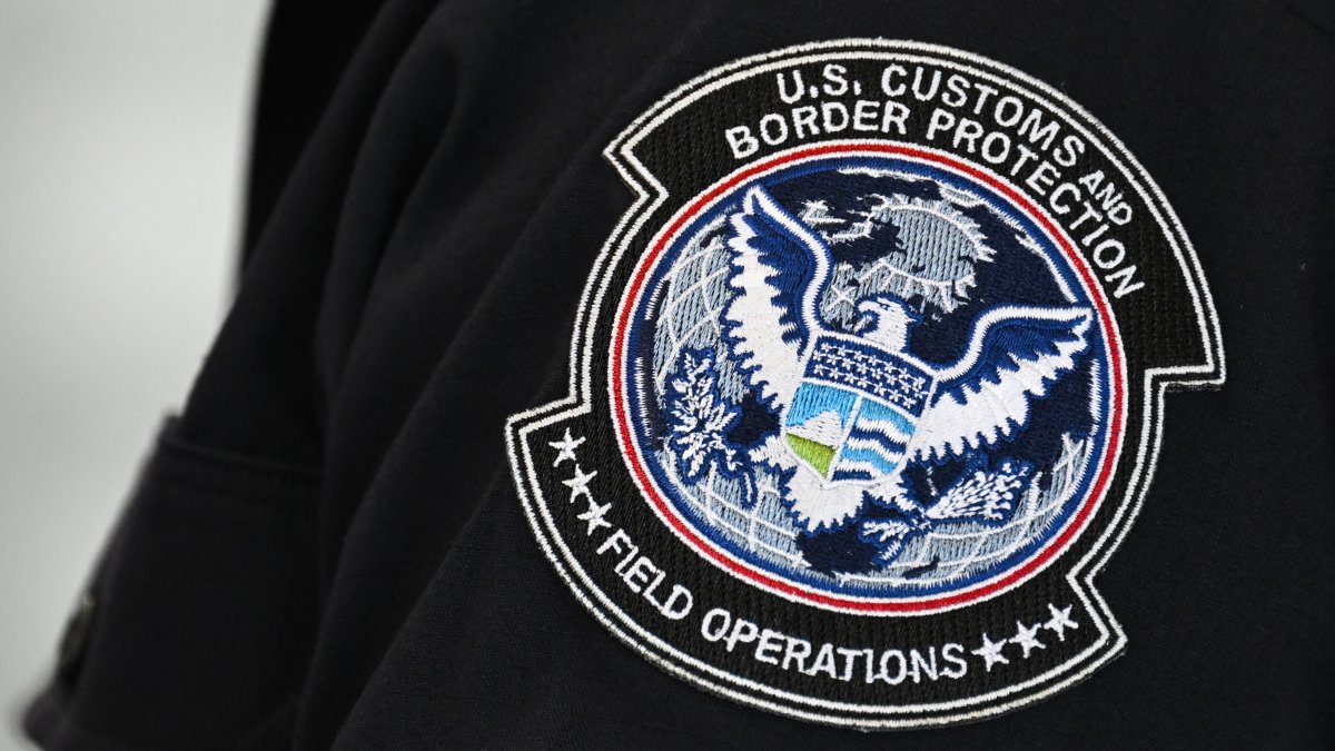 What to do if you’re detained at customs: What experts are saying – NBC ...
