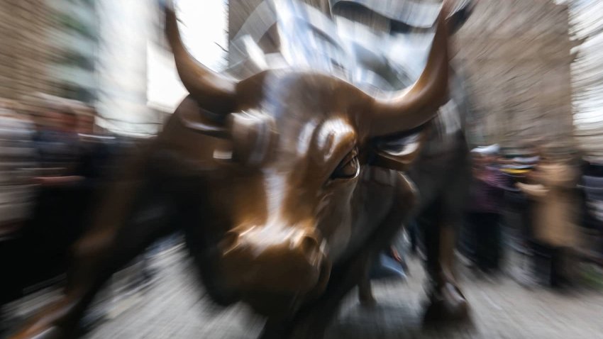 The “Charging Bull” sculpture is seen in the financial district of New York City, U.S., April 10, 2025. 