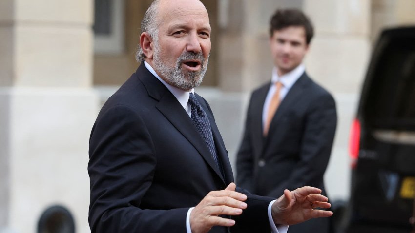 U.S. Secretary of Commerce Howard Lutnick answers questions from the media as he returns to Lancaster House, on the second day scheduled for trade talks between the U.S. and China, in London, Britain, June 10, 2025.