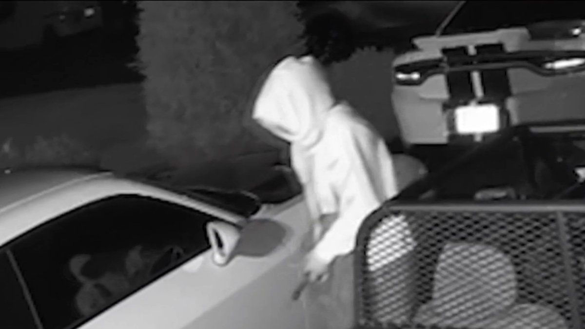 Police investigate string of car burglaries on Long Island – NBC New York