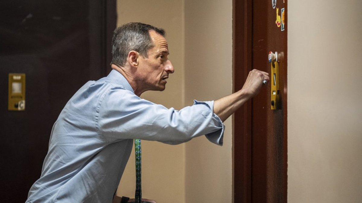 Anthony Weiner on political comeback tour to NYC Council