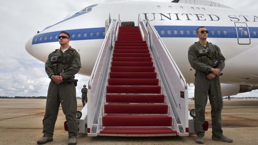E-4B plane