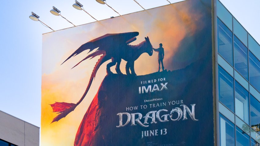 'How to Train Your Dragon' skyscraper billboard