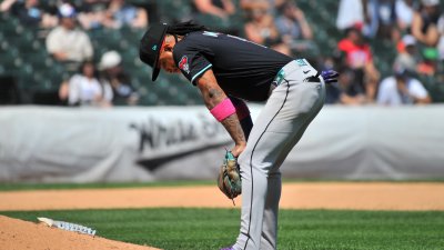 Fan banned in Chicago for heckling Ketel Marte with comments about late mother