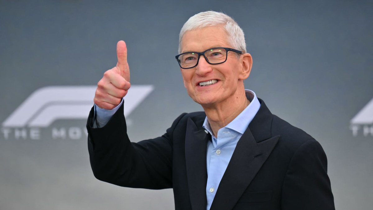 Apple Reports Record Q3 2025 Revenue, Hits Milestone