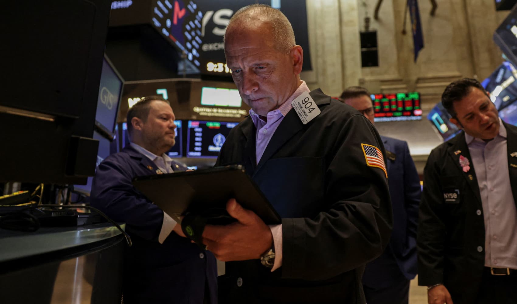 Stock futures are little changed as investors await bank earnings, inflation reading: Live updates