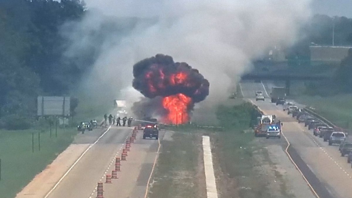 Deadly 18-Wheeler Crash Shuts I-49 North Louisiana