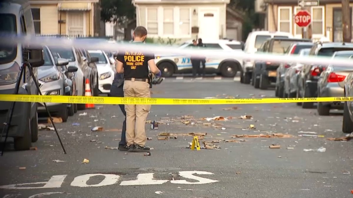 1 dead in triple Queens stabbing at end of July 4th celebrations