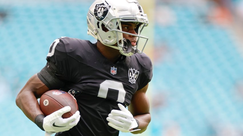 MIAMI GARDENS, FLORIDA – NOVEMBER 17: Jakorian Bennett #0 of the Las Vegas Raiders warms up prior to a game against the Miami Dolphins at Hard Rock Stadium on November 17, 2024 in Miami Gardens, Florida. (Photo by Brandon Sloter/Getty Images)