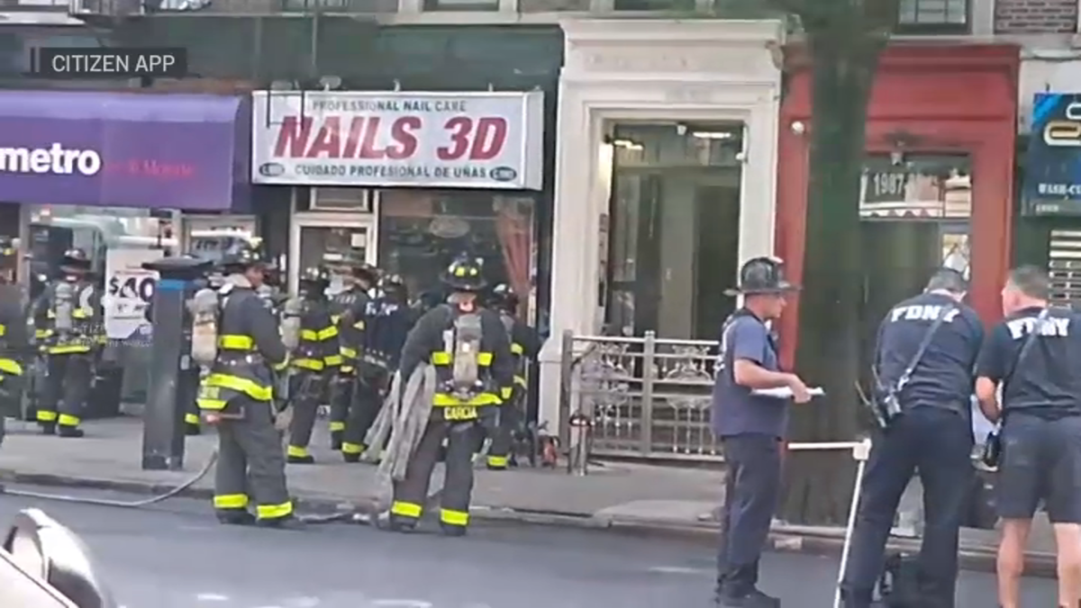 Gas leak prompts multiple building evacuations in Manhattan