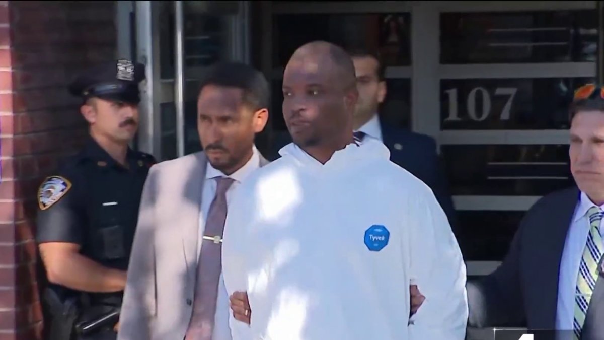 Suspect in Queens double murder faces judge – NBC New York