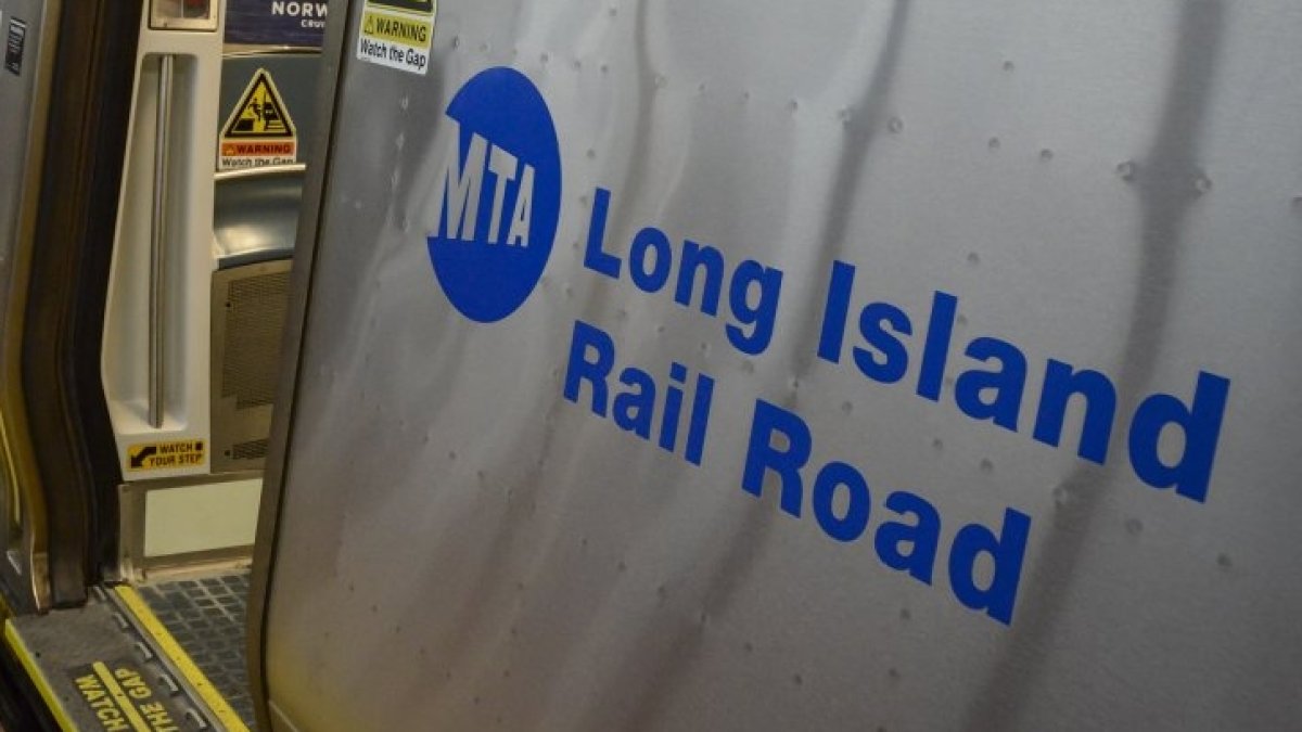 Long Island Rail Road workers rally with possible strike days away